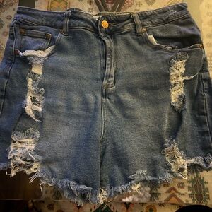 Almost famous distressed long shorts